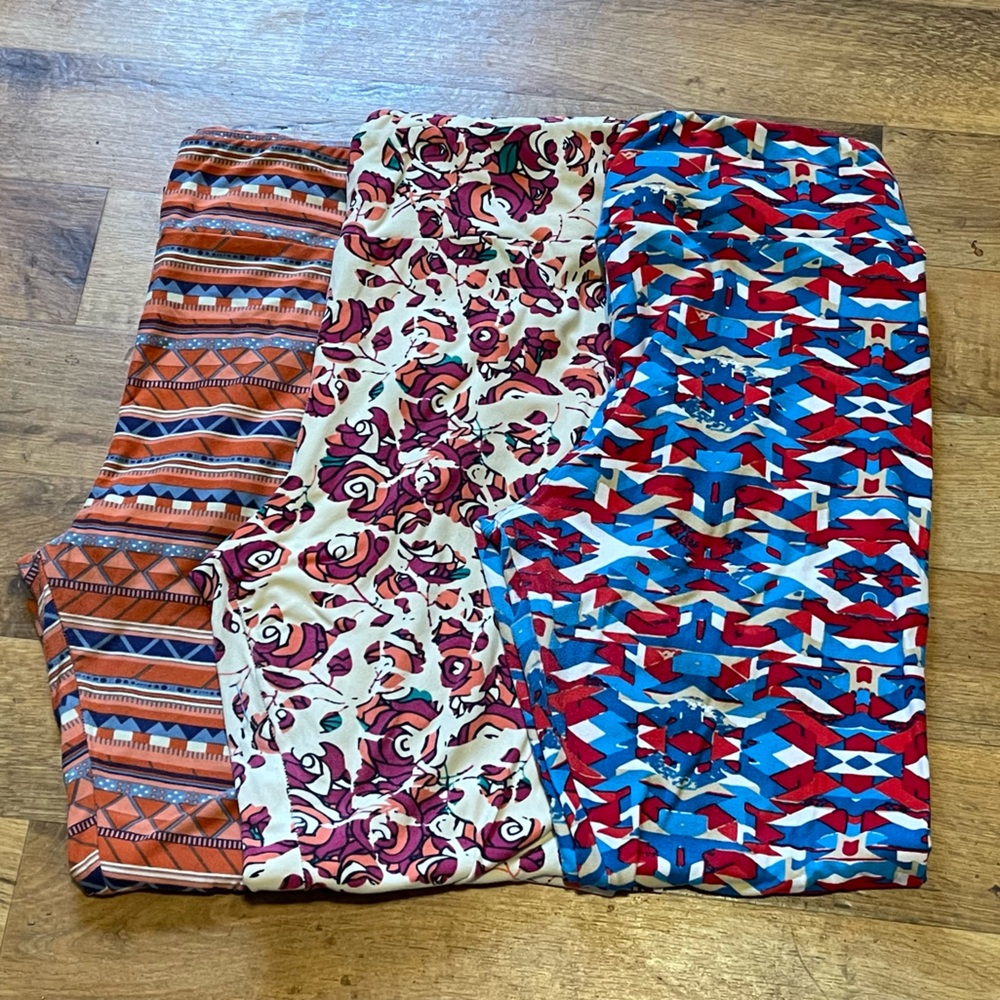 Three Pairs of Lularoe Tall and Curvy Leggings Southwest Roses Size 12-18